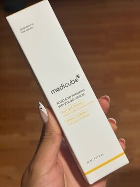 Medicube Kojic Acid Turmeric Eye Gel Serum — White & Yellow